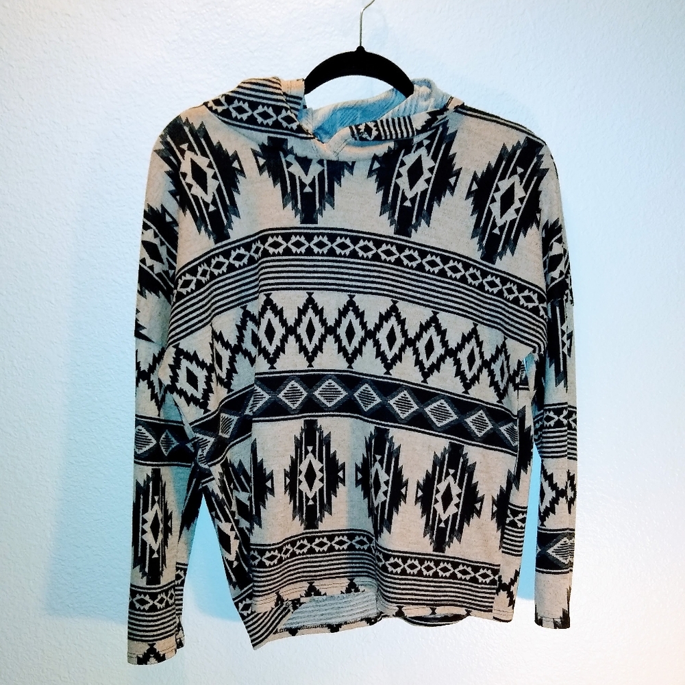 Fashion Magazine Aztec printed long sleeve hooded